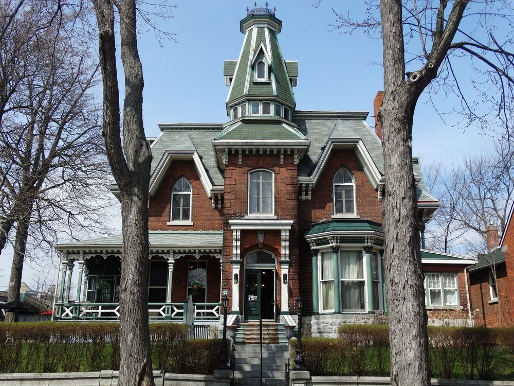 Hochelaga Inn Kingston Exterior foto